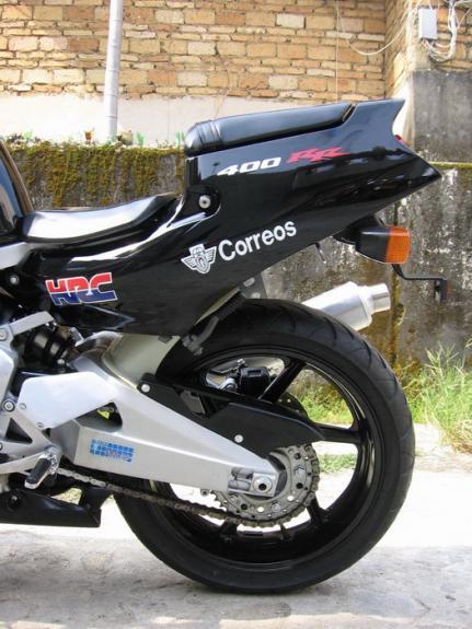2100元本田cbr400rr
